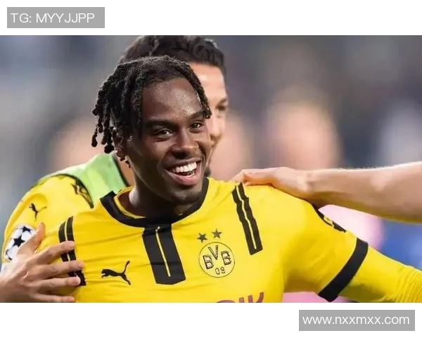 30号球星引领足坛风潮 技术与魅力兼备的未来之星