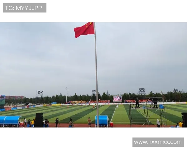 《猜球星挑战赛:一场热血沸腾的足球冒险故事》 《猜球星挑战赛:一场热血沸腾的足球冒险故事》