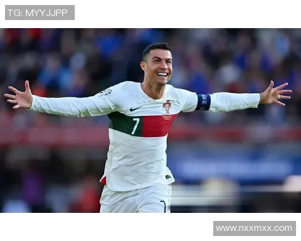 世界足球史上六百位传奇球星的辉煌足迹与传奇故事