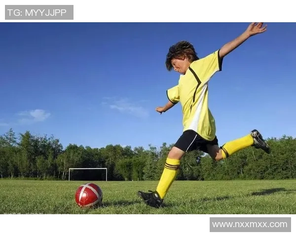 中国足球星二代:这些未来之星继承了父辈的足球基因 中国足球星二代:这些未来之星继承了父辈的足球基因