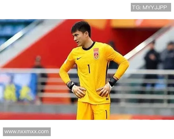 中国足球新星叫峰崛起 全能前锋助力国家队迎接未来挑战