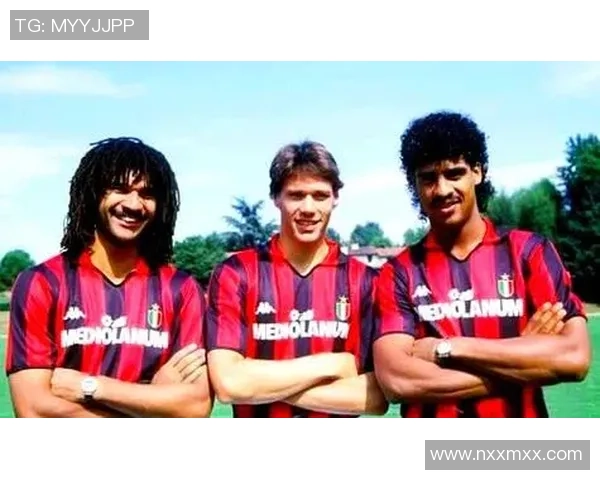 全球足球史上前五十大球星排名解析与传奇回顾