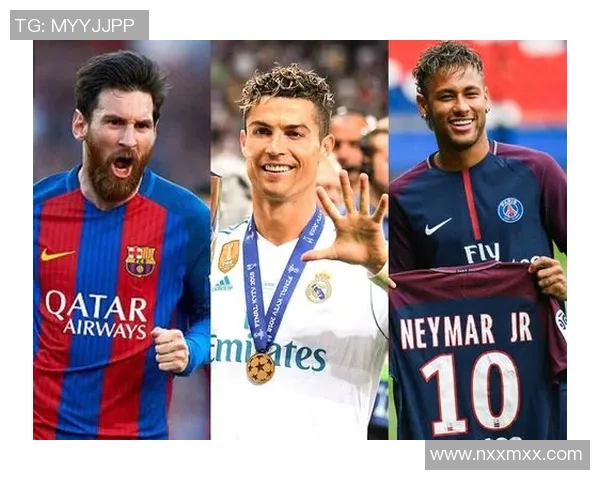 和足球球星合照的神秘女子身份曝光 网友纷纷猜测她背后的故事