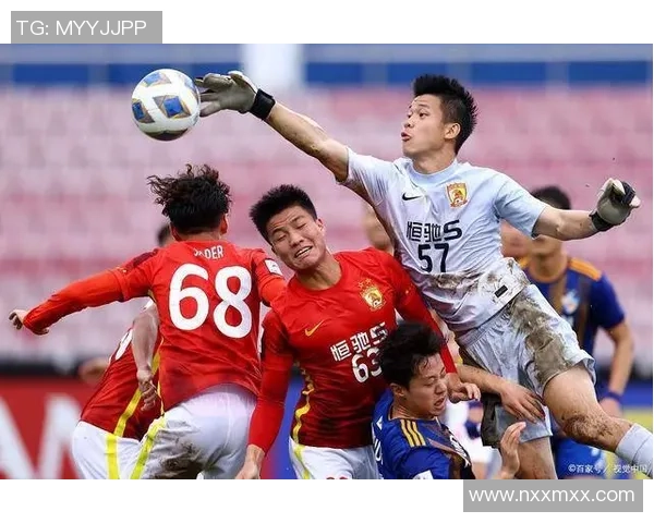 新疆宋庆龄足球学校培养的未来之星崭露头角引领中国足球新风潮