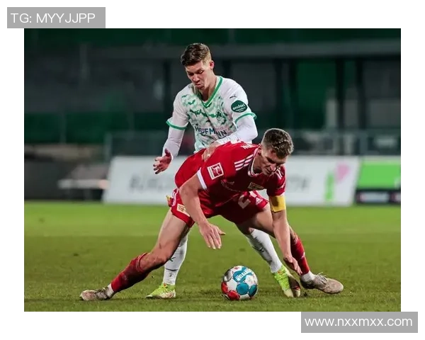 球星进球特点深度解析：技术、战术与个性化风格的完美融合