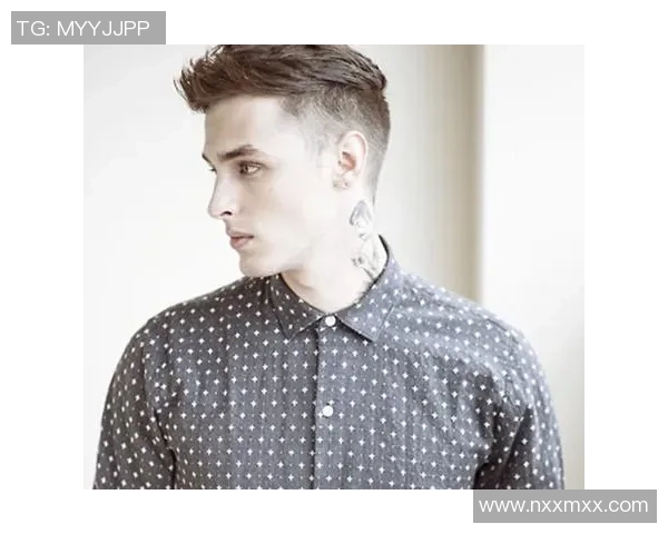 莫西干头传奇球星的绿茵风暴与个性魅力全解析